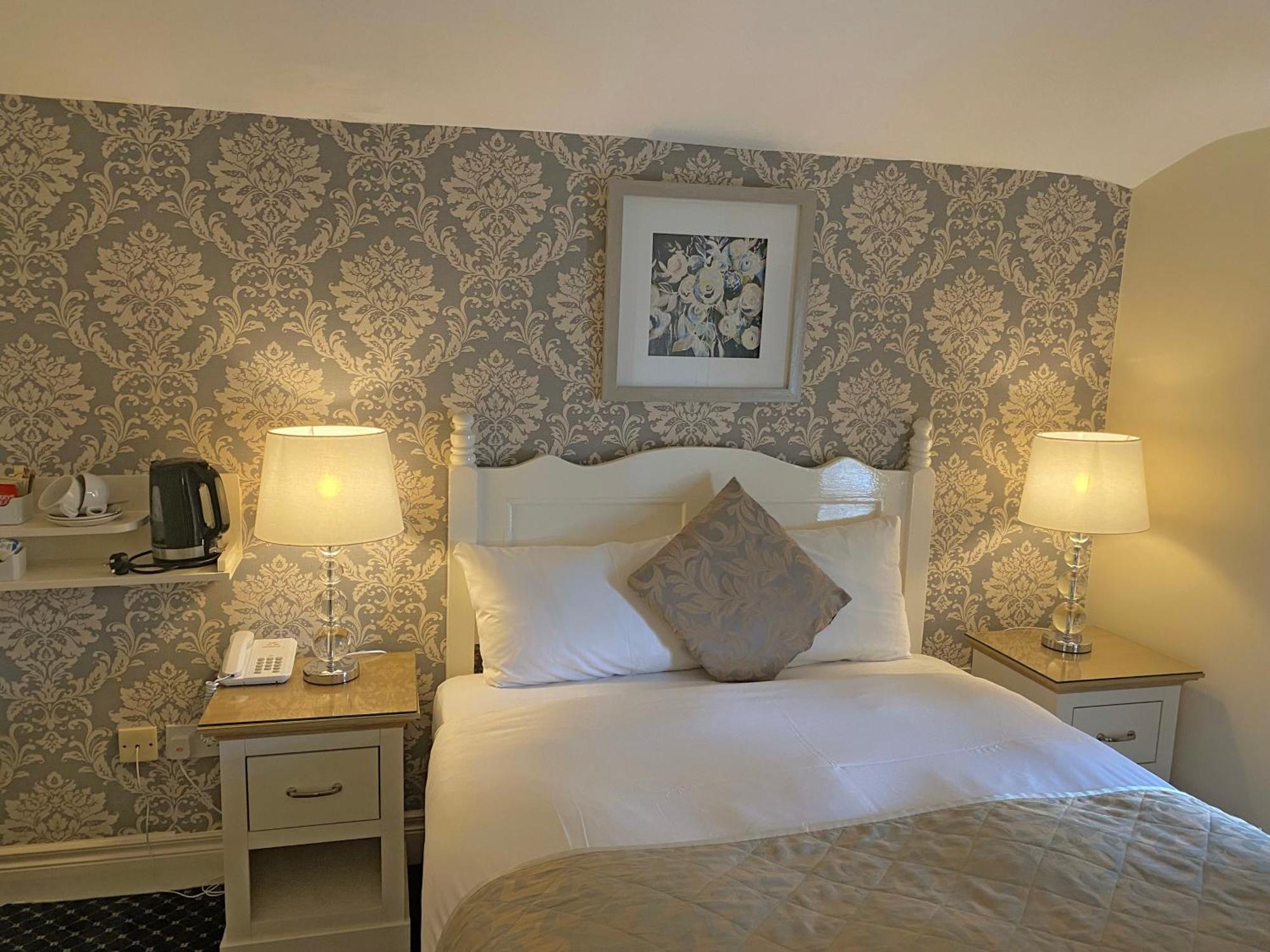 Baggot Court Townhouse Hotel ดับลิน ภายนอก รูปภาพ
