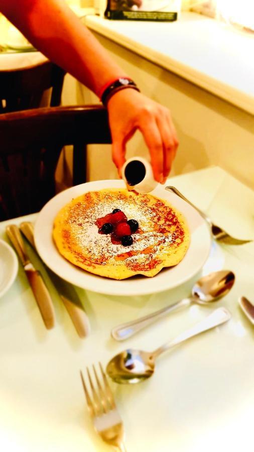 Baggot Court Townhouse Hotel ดับลิน ภายนอก รูปภาพ